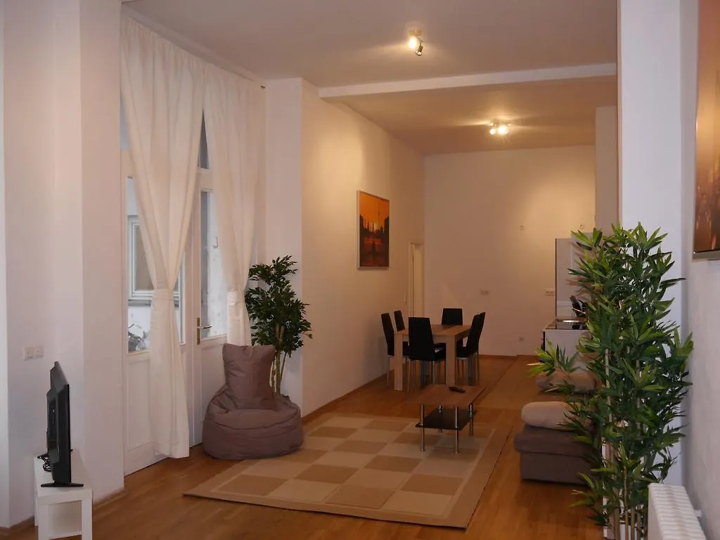 Fidelis Apartments 24 Berlin 0*,  Germany